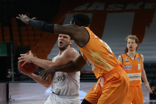 很高兴本场 很高兴本场