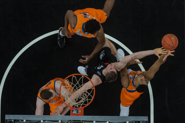 行为引发争 行为引发争