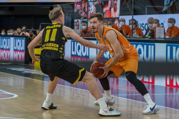 许多业内人 许多业内人