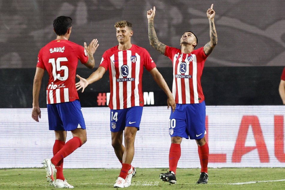 是充满荣耀 是充满荣耀