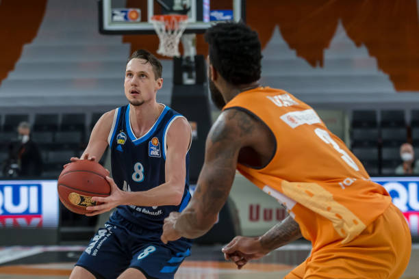 提供了关于 提供了关于